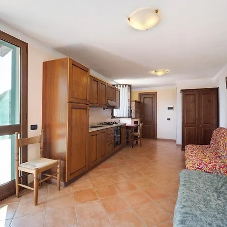 La Cicala 6 *
